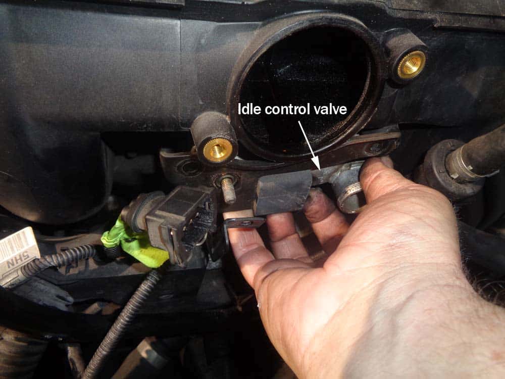 See B3139 repair manual